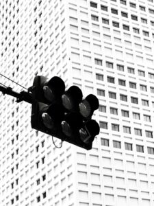 Bloquons Tout : stocks renforcés et télétravail, comment les entreprises se préparent
